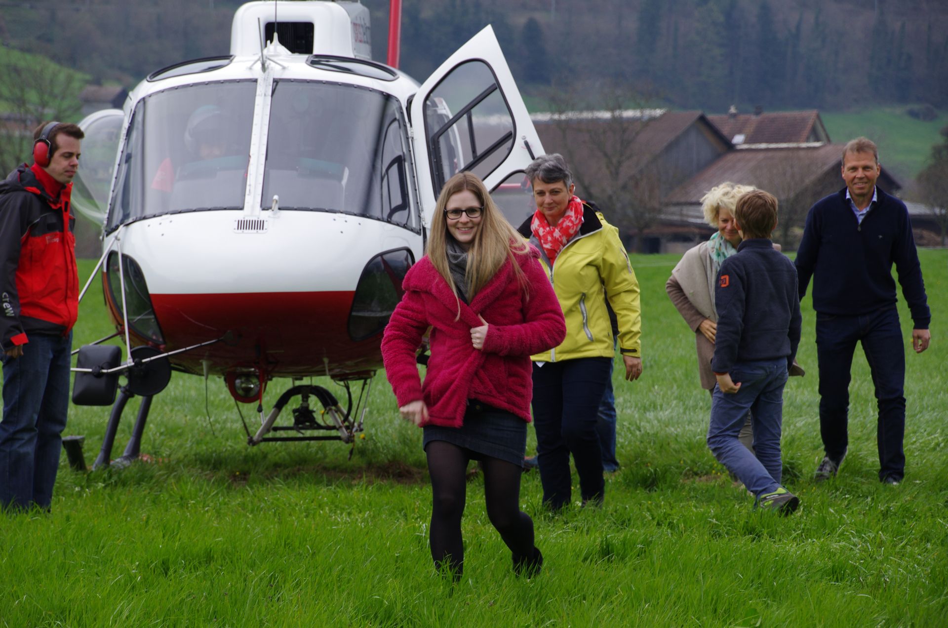 Glückliche Heli Passagiere